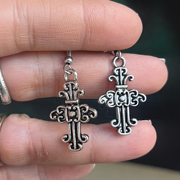 Cuban chain stainless steel with dangly cross gothic charm choker necklace set - Picture 5 of 12